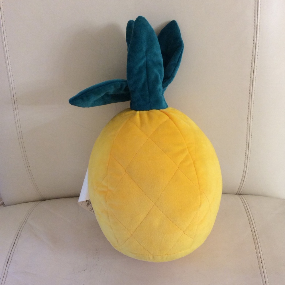 Stuffed Yellow Pineapple Decoration